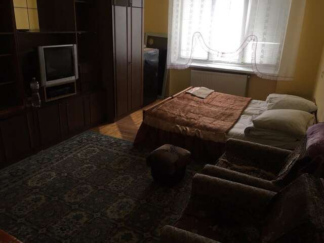 Апартаменты квартира Берегово-3